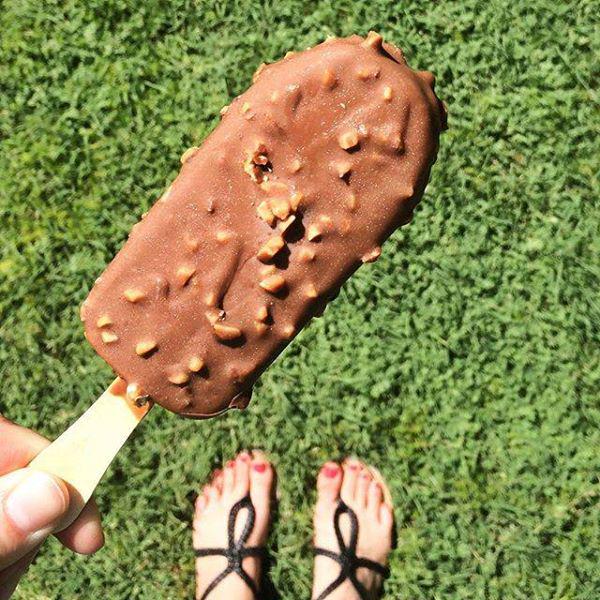 ColdStoneHolt's tweet image. This is how we suggest you end a marvelous Monday!
#LoveCSCAlmondBar