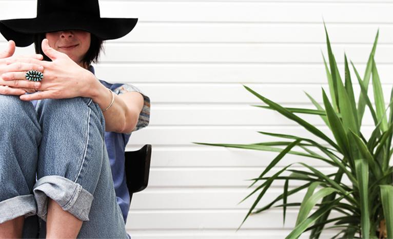 executive editor @MeritCC introduced this month's guest editor: adina of <a href="/SWBasicsofBK/">S.W. Basics</a>: bit.ly/1P17rPO