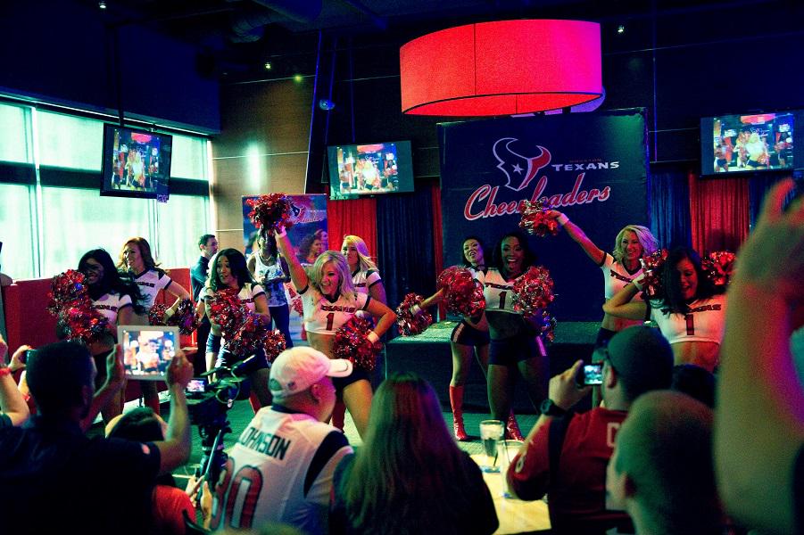 qball1116's tweet photo. Last year was a blast!! #CantWaitForThisYears #CalendarRelease 8/8 11am-1pm #GoTexanStore @TexansCheer @HTC_Speaker http://t.co/SS5vQMhpiC