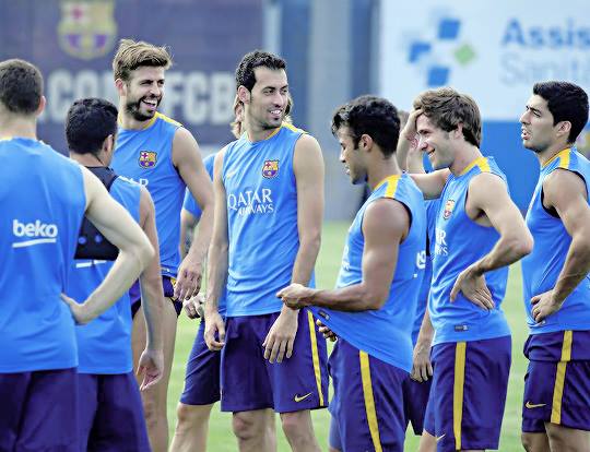 3piqueFANS3's tweet photo. FOTOS: Today's training ! #FCBteam #GO http://t.co/FBFOTXG401