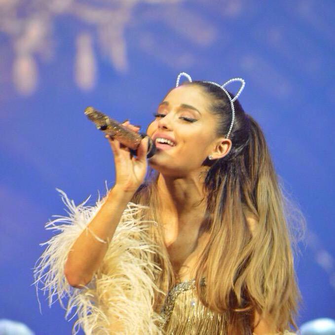 DW Naiyomeh on Twitter "Only 3 days left until we all see Ari live! 😍
