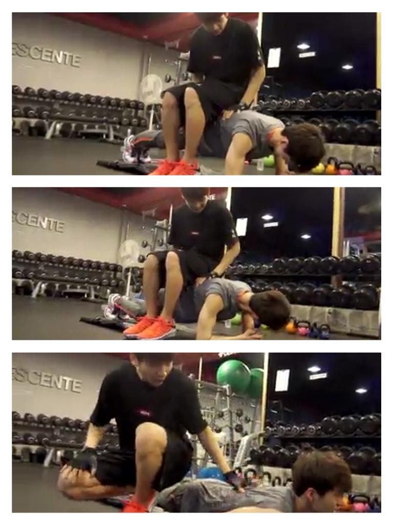 AliadaDeLosTA's tweet photo. Poor Jaehwan~ah ๐
#VIXX #๋น
์ค #LeeJaehwan #Ken #HanSangHyuk #Hyuk #Kyuk http://t.co/qvtCQXdrUW