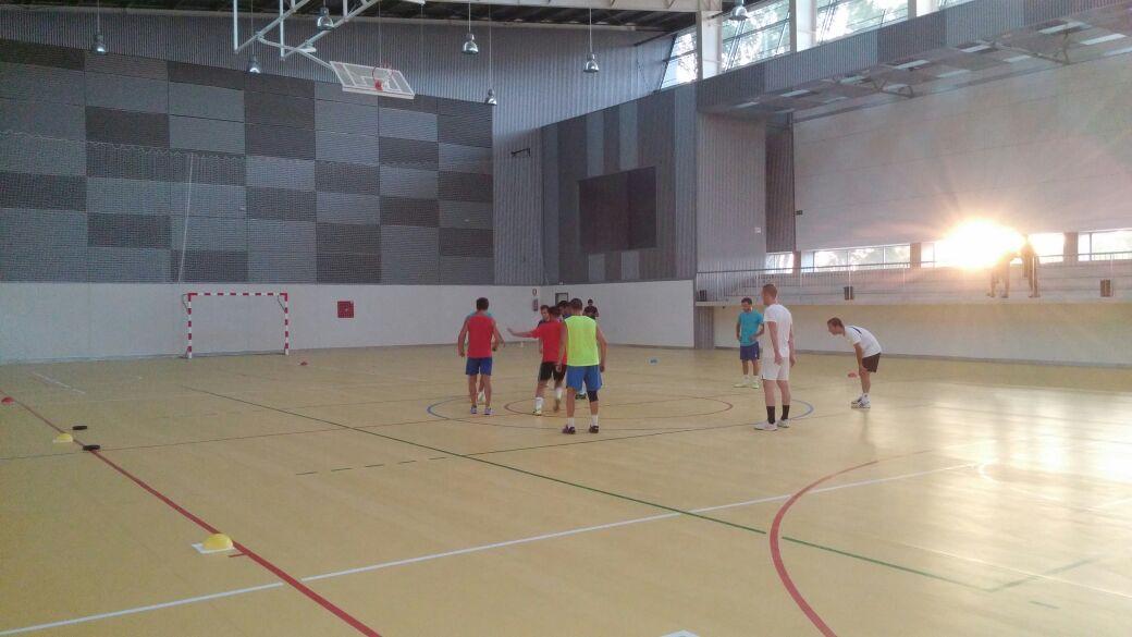 elcampillofs's tweet photo. Primer entrenamiento de pretemporada, aquí os dejo algunas fotos: http://t.co/PPzskeh8GS
