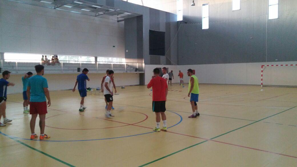 elcampillofs's tweet photo. Primer entrenamiento de pretemporada, aquí os dejo algunas fotos: http://t.co/PPzskeh8GS