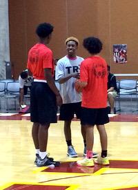 PrepHoopsAZ's tweet photo. #TR3HoopSummit 2018/2019 game report ft @jaelenhouse2 @NdimOusmane @ytnunahead & more at http://t.co/6z0FRCfhiK http://t.co/xY1GUCKIti