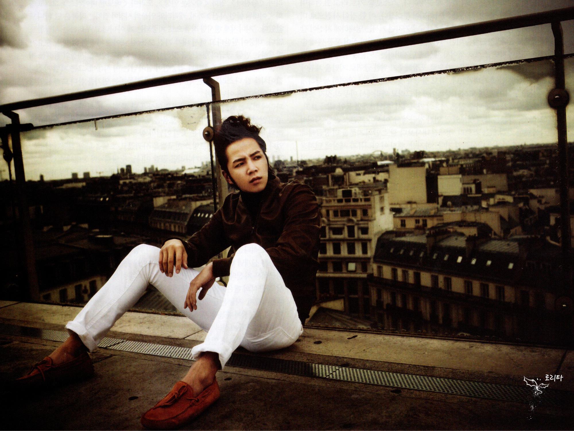 E di nuovo happy birthday a Jang Keun Suk!!! !                  