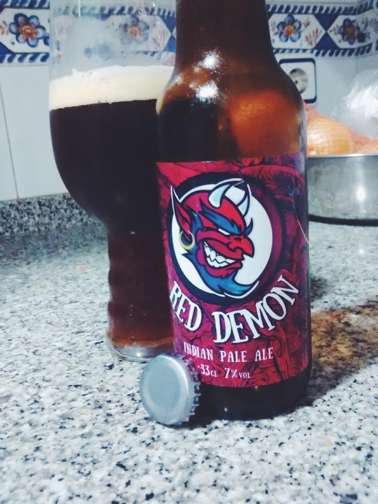 Acabo de disfrutar y catar Bizarra Red Demon catacervezas.es/v/115/bdf8c020… vía <a href="/soloartesanas/">soloartesanas</a>
