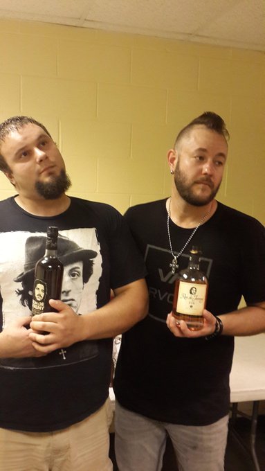 So honored to see that member of 3 Doors Down @Chet3DoorsDown  approves my @RondeJeremyRum - will send<a href="/tag/cigars"class="tags"><span>#cigars</span></a><a href="/tag/cubancigars"class="tags"><span>#cubancigars</span></a><a href="/tag/stogies"class="tags"><span>#stogies</span></a>
