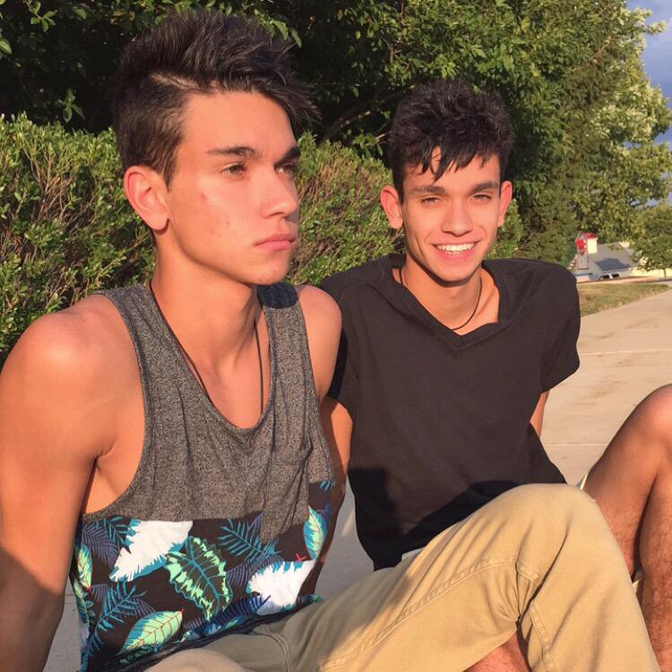 twinbotz's tweet photo. Unique http://t.co/TutoSgoZ6y