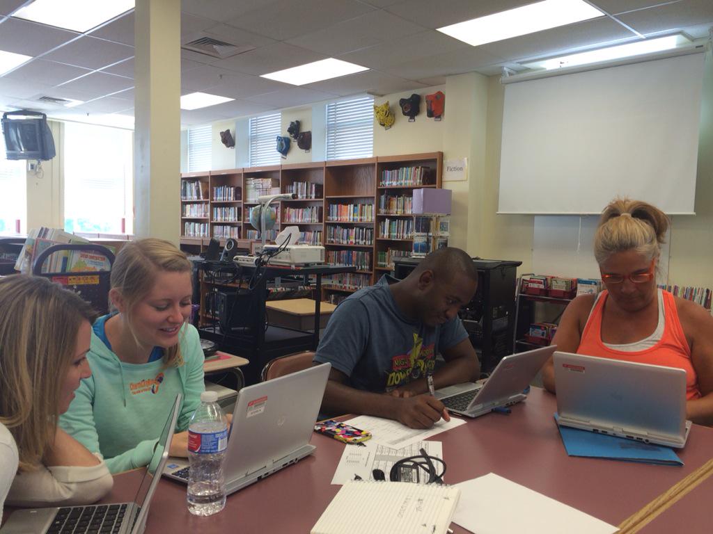 tunia_jackson's tweet photo. Great day planning with RES 2/3 grade Ts. #collaborationiskeytosuccess. @RandallstownE @Kelly_Inglis @deborahpiper http://t.co/hoNgpfZeer