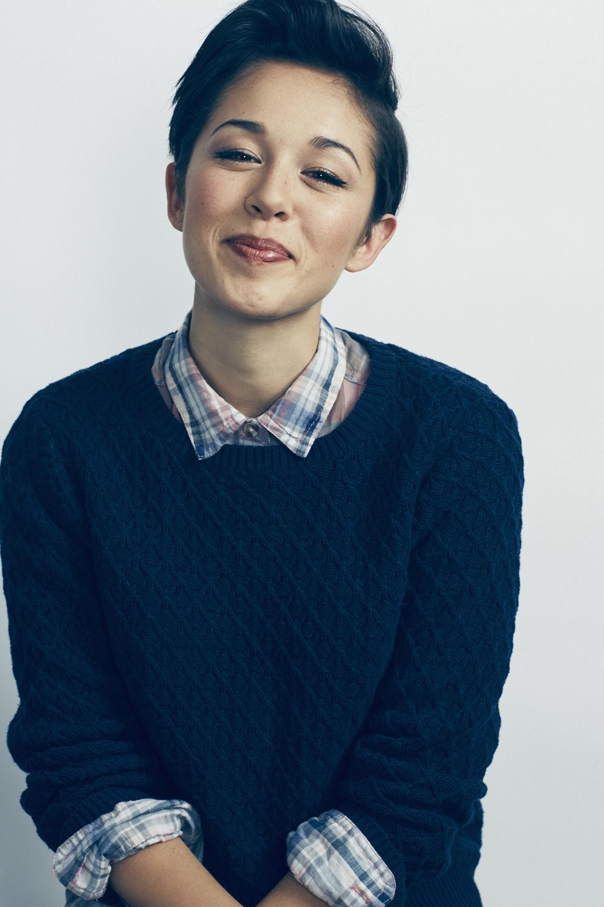 HAPPY BIRTHDAY, DEAR ! <3 <3 <3

wish you keep being Kina Grannis that I know since \Valentine\ :* 