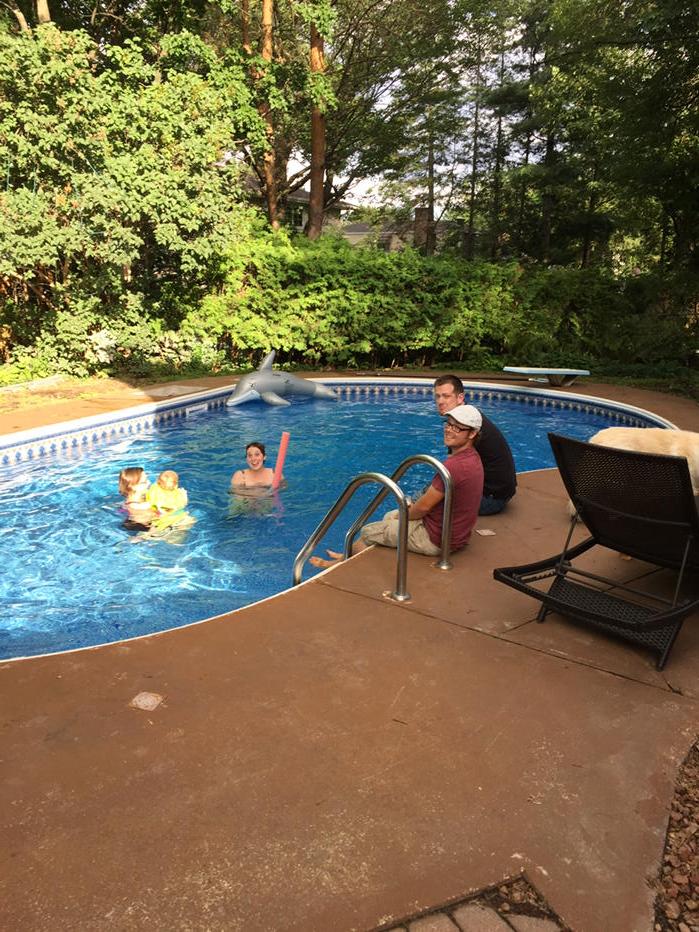 AlainBisson6's tweet photo. A nice day by the pool with Robert, Mel, Kim, Chris, Debbie and Ellie. Great Goose Bay reunion. http://t.co/jbIkPpXo8C