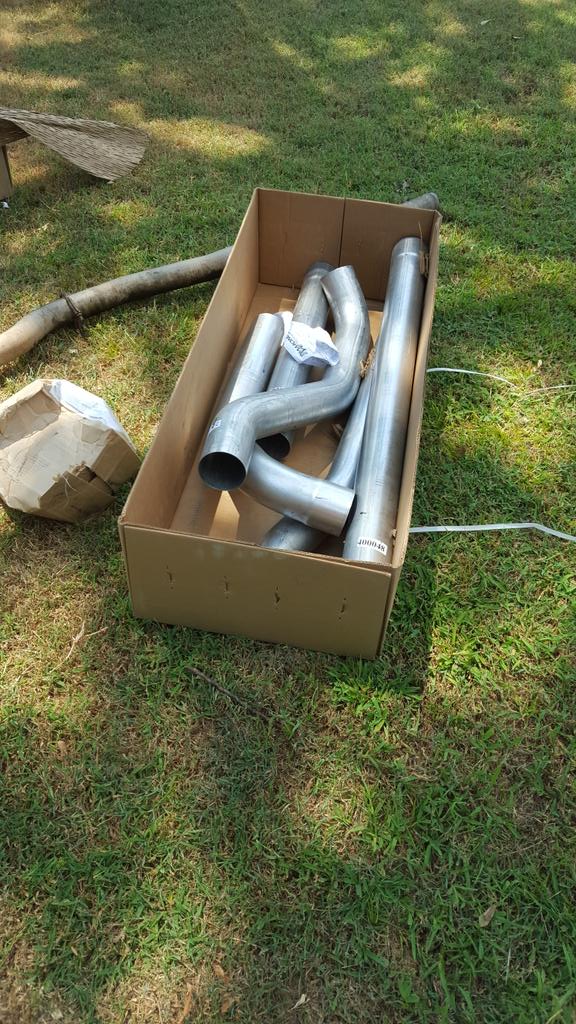 gkwood98's tweet photo. The ole goat got new pipes today #StraitPipe #12Valve http://t.co/UDsq3Ijrbr