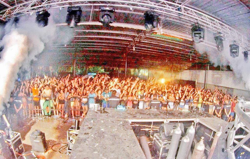 H2OFESTVZLA's tweet photo. 💥KABOOM💥
#H2OFESTVZLA http://t.co/wlEomT19cY
