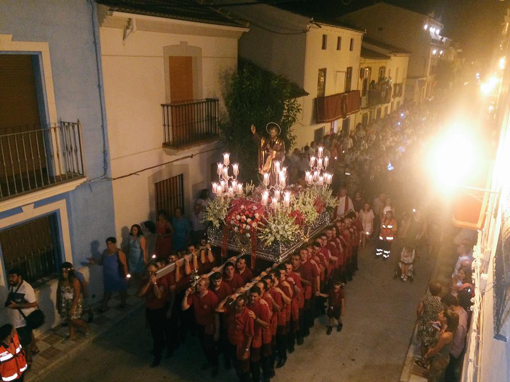 RafaRodrigoZ's tweet photo. El próximo Jueves a las 21:30h estaré en @AytoEscanuela con su preciosa procesión! Que nadie se lo pierda @adirecto http://t.co/24WLXDbSVW