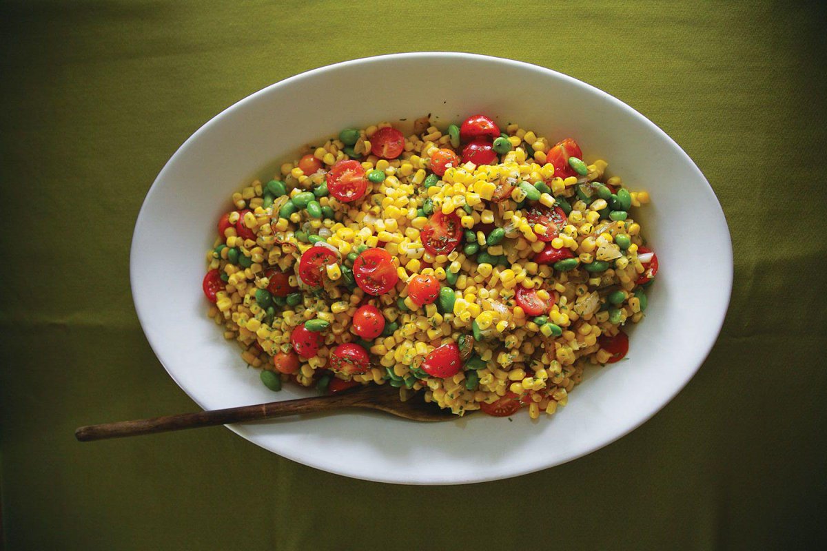 SAVEURMAG's tweet photo. In the summer, we eat as much corn as we possibly can, because why wouldn't we? http://t.co/XIaCaPPjPf http://t.co/d8sxnuaOW7