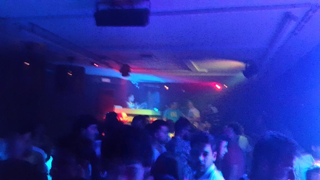 eltemplobejar's tweet photo. A reventar este sabado la discoteca El Templo con muy buen ambiente y gente 10, vosotr@s haceis la noche perfecta!!! http://t.co/ke9sJkXBHI