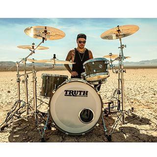 Happy birthday to a great drummer who also had the same favorite food as me  
