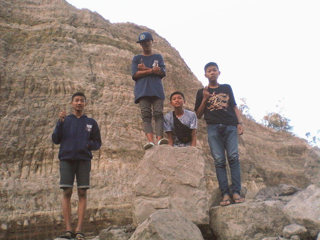 arirama14's tweet photo. My trip my plekentur...... :-p http://t.co/XMn0Cc1CLF