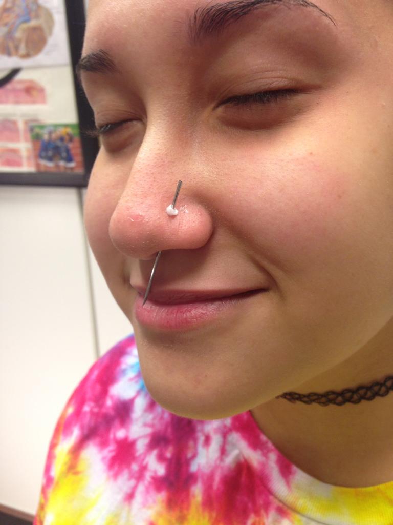 veronicaairene's tweet photo. My piercer: hahaha take a picture of this
@zuri_lopez : okay 😂😂😂
#sorryifursquemish #idc #superflattering http://t.co/y5b1N3Vlrt