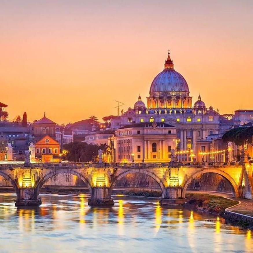 desestresa's tweet photo. @KaliTravel St. Peter's Basilica, Vatican City, Rome. Some photo and #MyOwnTouch http://t.co/w8apDKlDj2