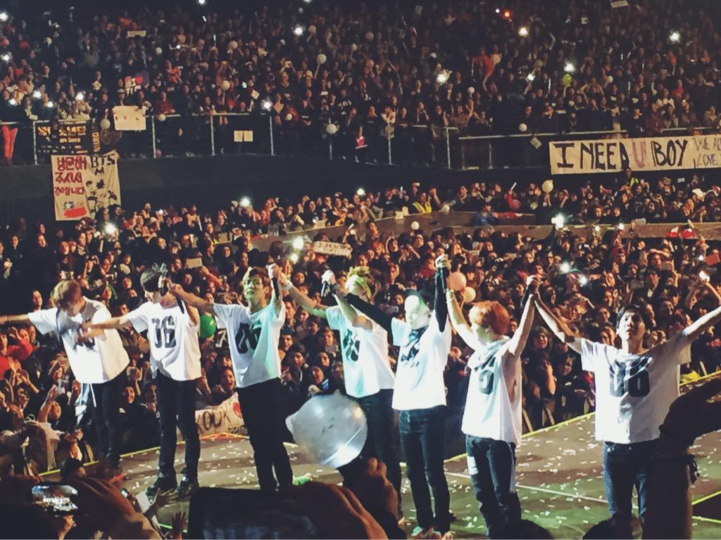 _tefiilobos's tweet photo. @BTS_twt THE BEST CONCERT OF LIFE #TRBinChile http://t.co/DQRcmydo39