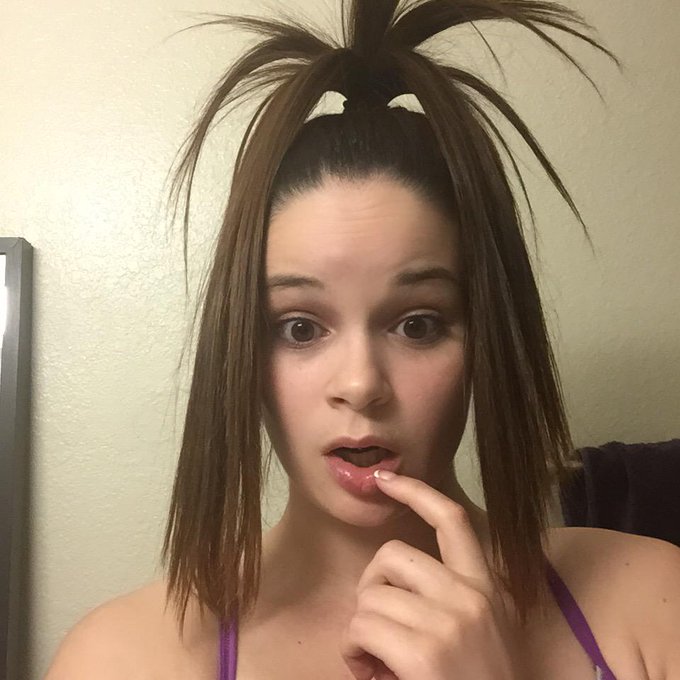 I'm an adult I swear 😜 #crazyhair http://t.co/PaUrqFRHCr<a href="/tag/crazyhair"class="tags">#crazyhair</a>
