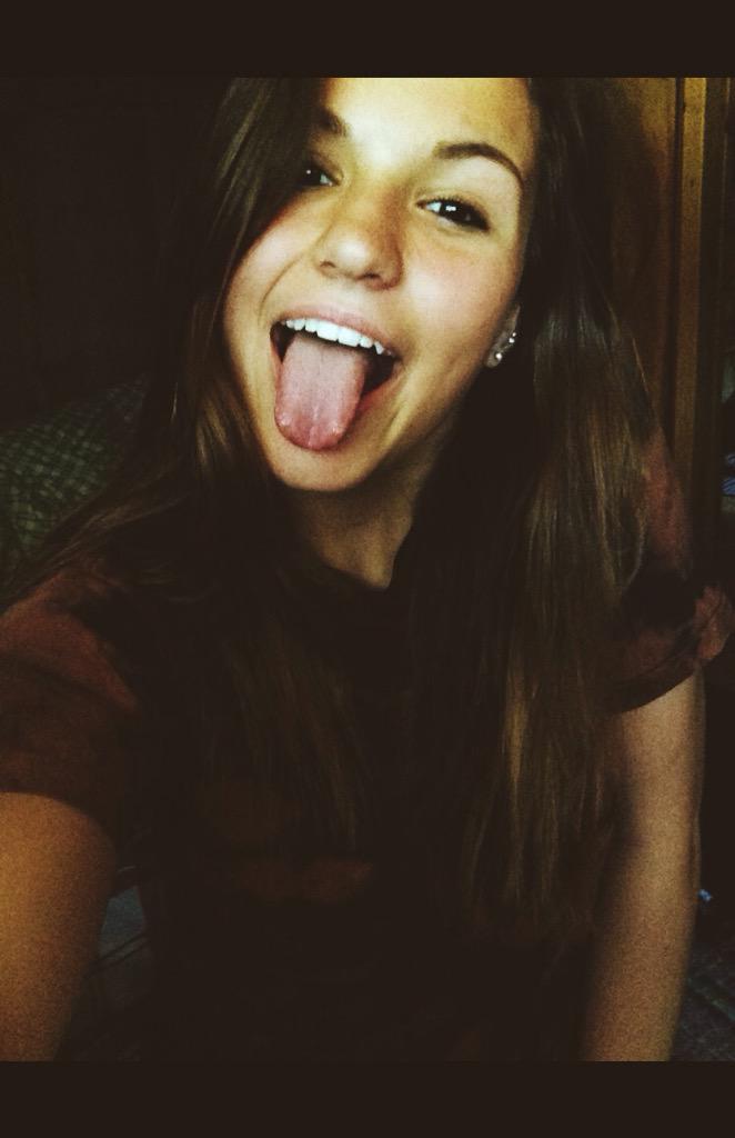 Rowbowjoo's tweet photo. Sorry for my tongue  ¯\_(ツ)_/¯ http://t.co/9WaxjnYG25