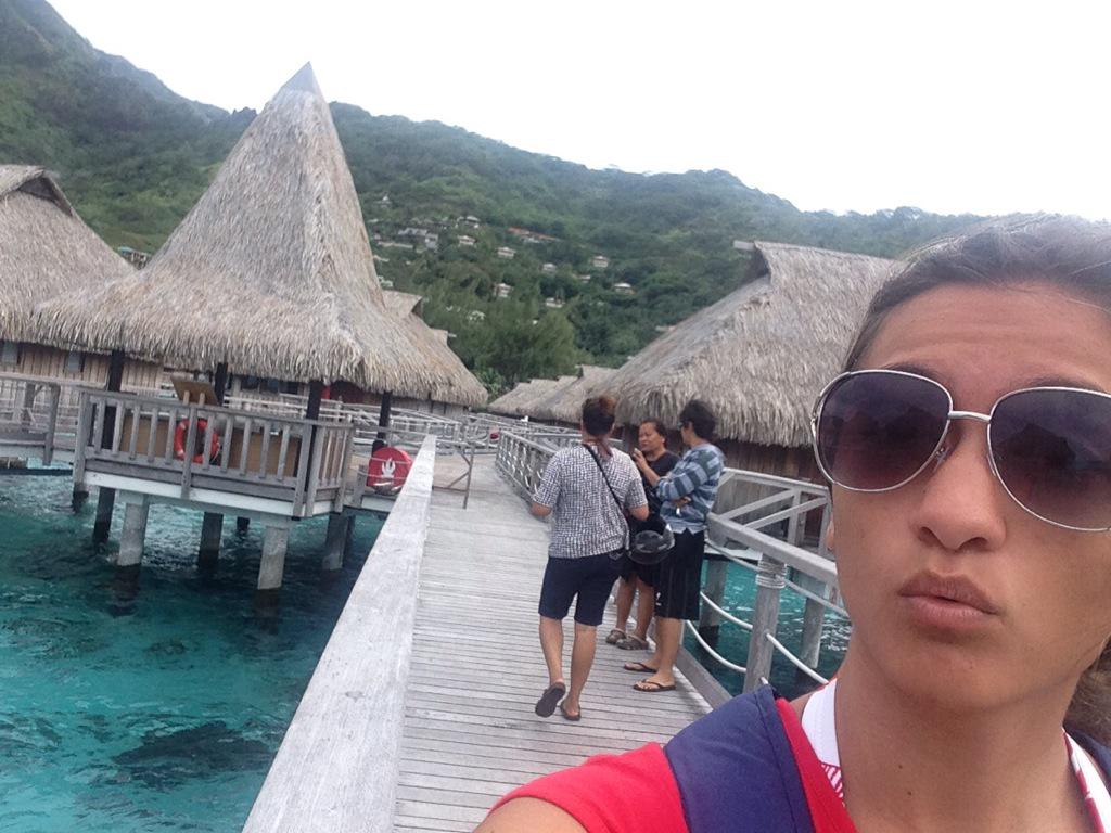 Marina_squire's tweet photo. I definitely am not rich, but I can pretend I am until security comes ☺️ #hotelsonwater #polynesianlife http://t.co/LoUbA1Bi9k