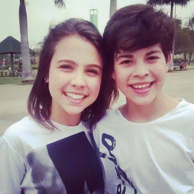 jpcantor6's tweet image. Lindos amo vcs @CARVALHO_BRUNA2  e @Joao_Pedro223