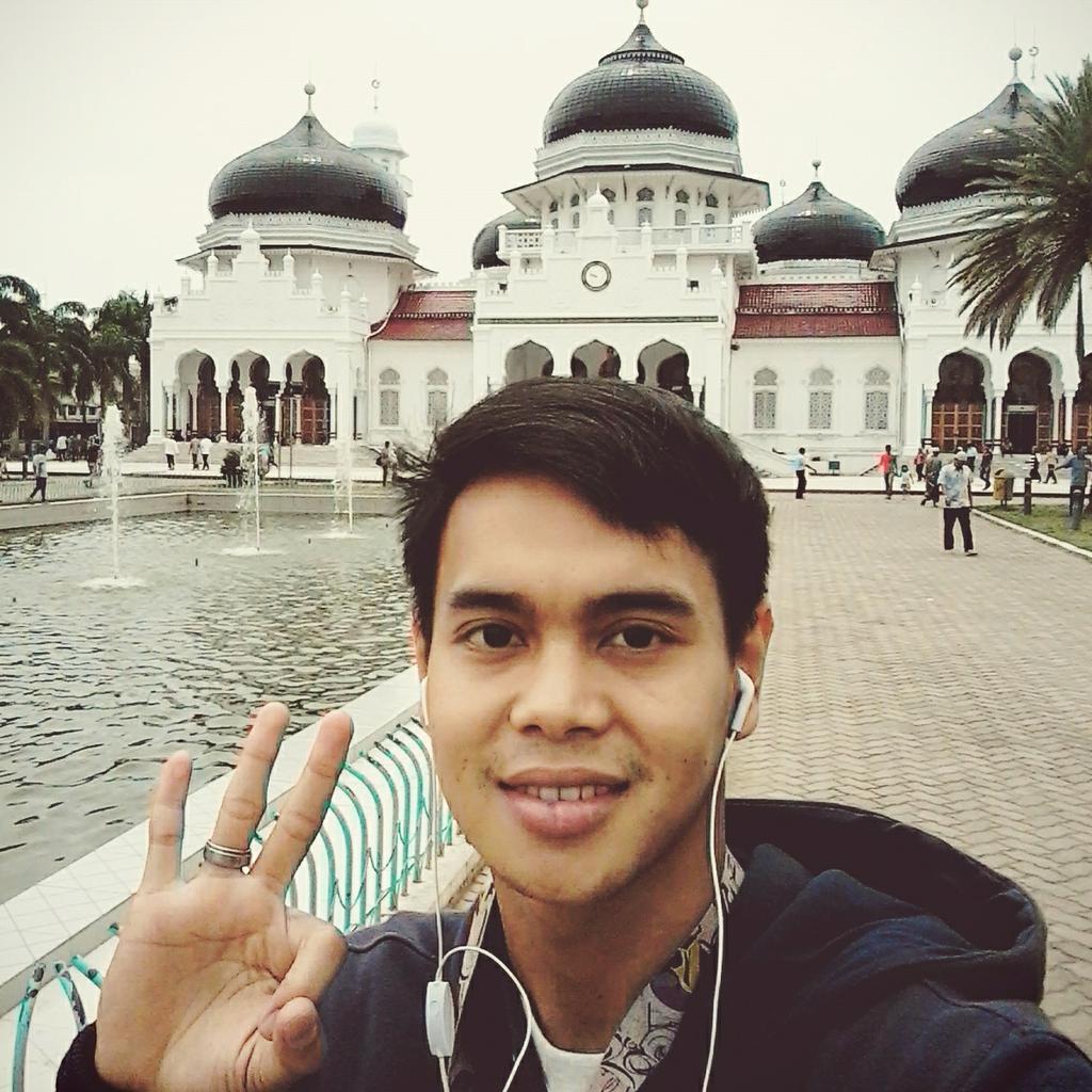 BREAKDANCE ACEH (@sobrayheadspin) on Twitter photo 