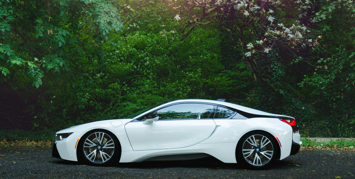 chadtoogs's tweet image. The BMW i8 is one hell of a gorgeous car! #BMW #Carporn #i8 #Modern #Fast #BMWi8