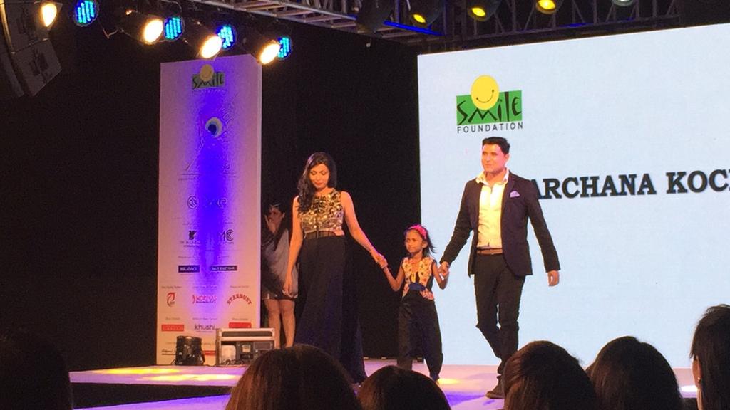 hemangnz's tweet photo. Power Couples Walked the Ramp @Archana_Kochhar 
for  @smilefoundation 
blessed to make a difference to children lives http://t.co/SK2y2jHwwP