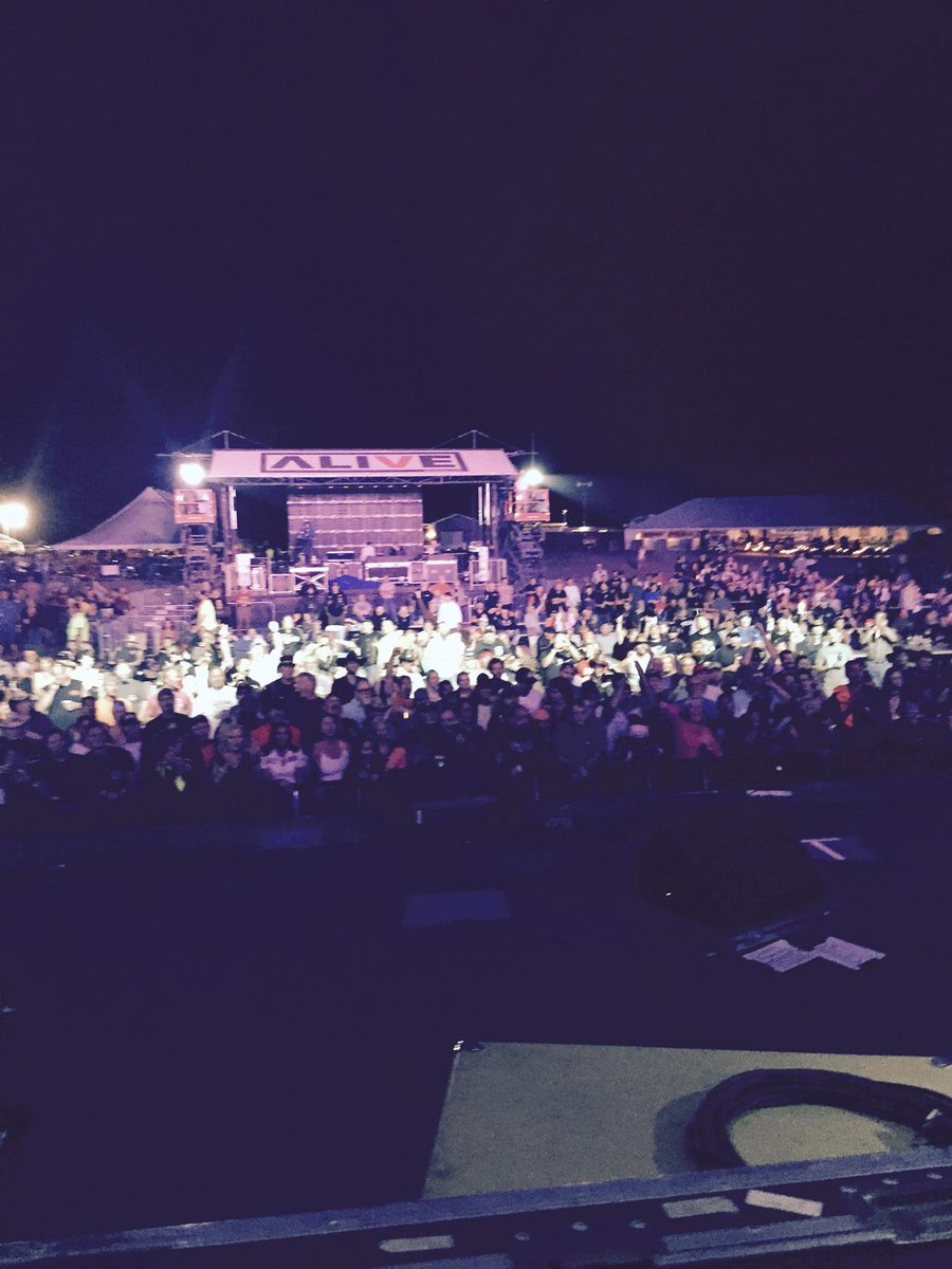 CharlieDaniels's tweet photo. Whitewood SD yall were a great big bunch of fun tonight
We love you. God bless http://t.co/00CrSO05xd