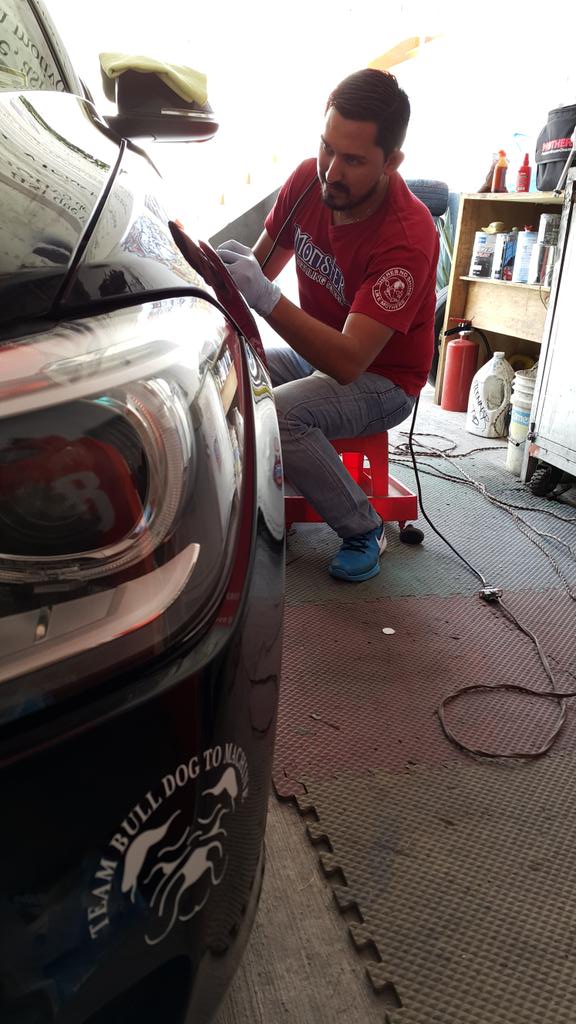 DPCMex's tweet photo. #EstoyConGanasDe que ya sea el #CursoDeDetailing para que todos aprendan a consentir a sus autos!
#KeepCalmAndDetail http://t.co/rcj47JTENR
