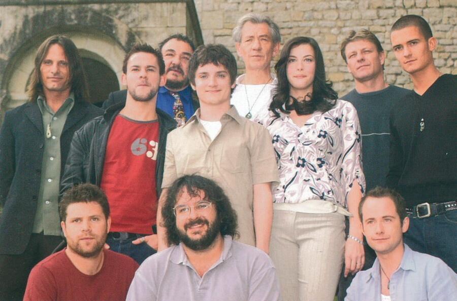 Peter Jackson with the cast before they began filming Lord of the Rings.