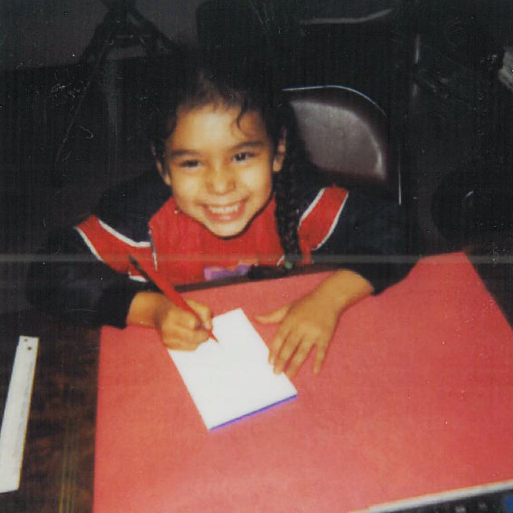 futieton's tweet image. One of my mom&apos;s friend found these great pics of me and my mom. 1987 was my year. #polaroidmemories