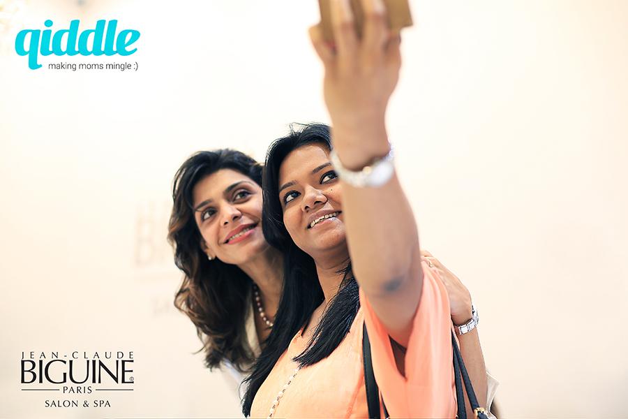 qiddle's tweet photo. @BiguineIndia @yowoto @janoella #Supermoms #qiddle http://t.co/GrBED9F0FD