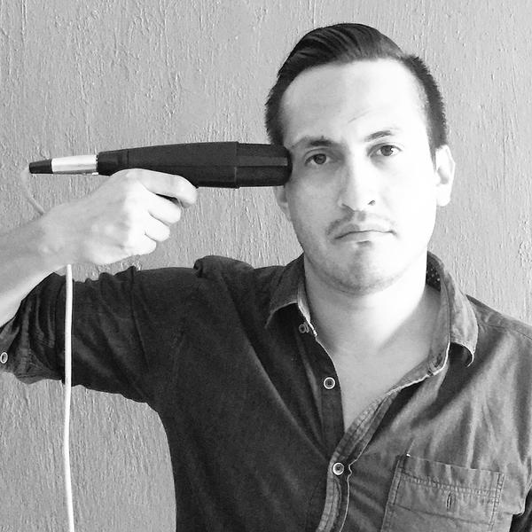 15MBcn_int's tweet photo. By killing journalists they won’t stop the truth to be known 

#DispararNOcalla 
#Mexico 
http://t.co/xk68O00U4C http://t.co/KJUrD0uhF5