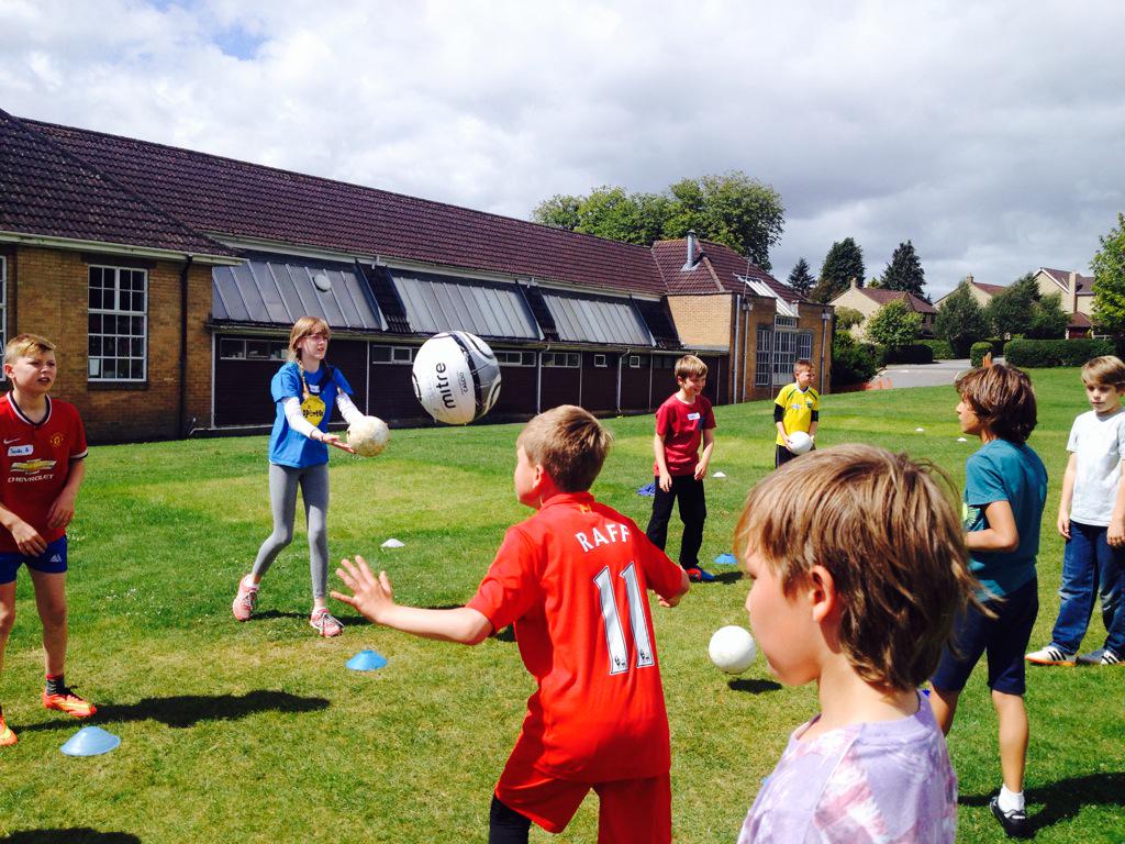 GETSportedFrome's tweet image. Headers &amp;amp; volleys!!! #football #gotskills @GETSportedFrome