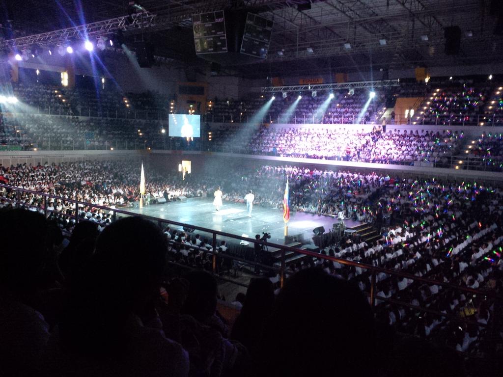 kristiancbntn's tweet photo. Ust gives a really great start for freshies #ROARientation2015 #AMVian http://t.co/kYXUfzMqW9