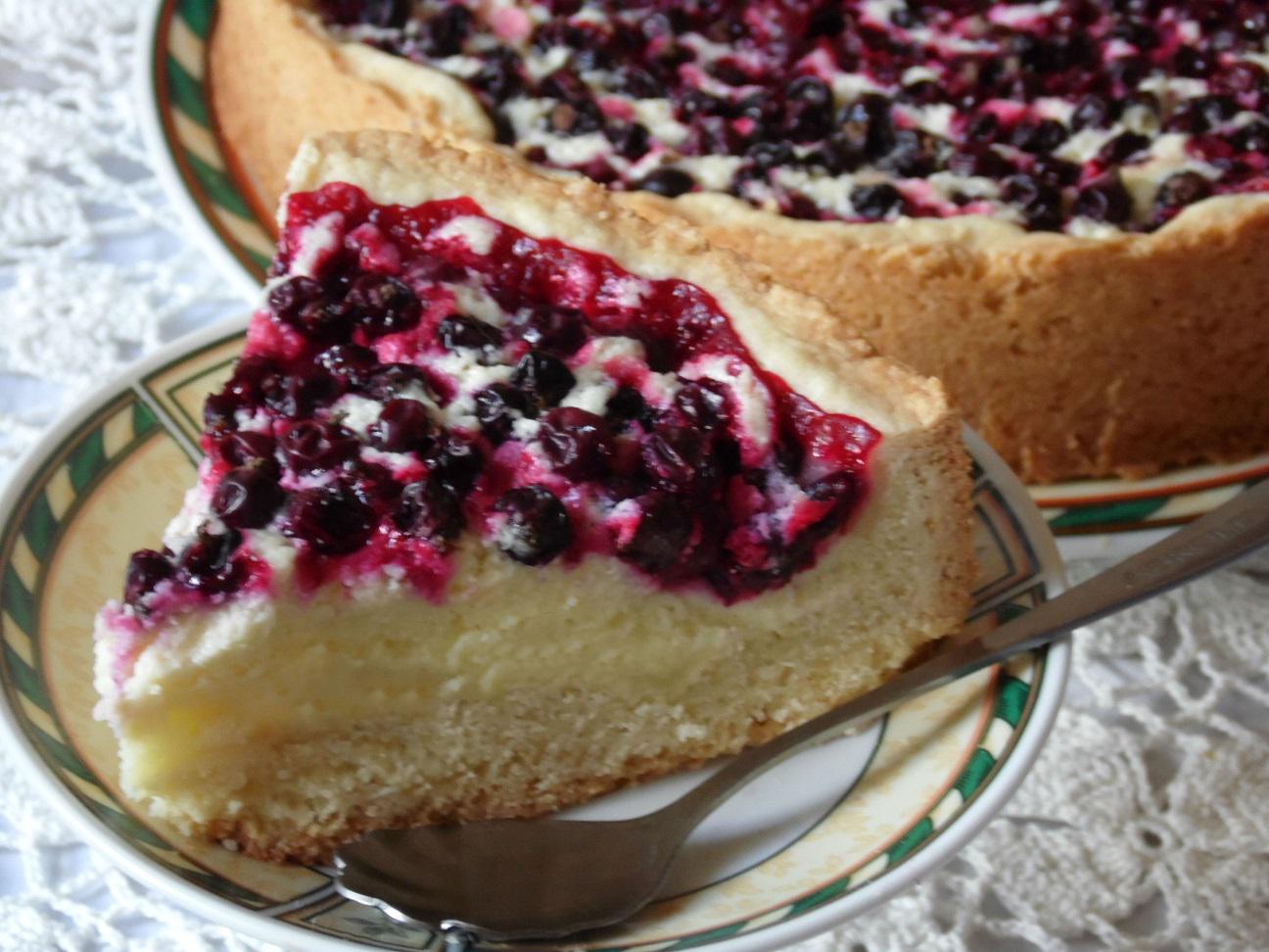 Скачать обои ягоды, клубника, торт, cake, десерт, выпечка, ежевика, сладкое, раз