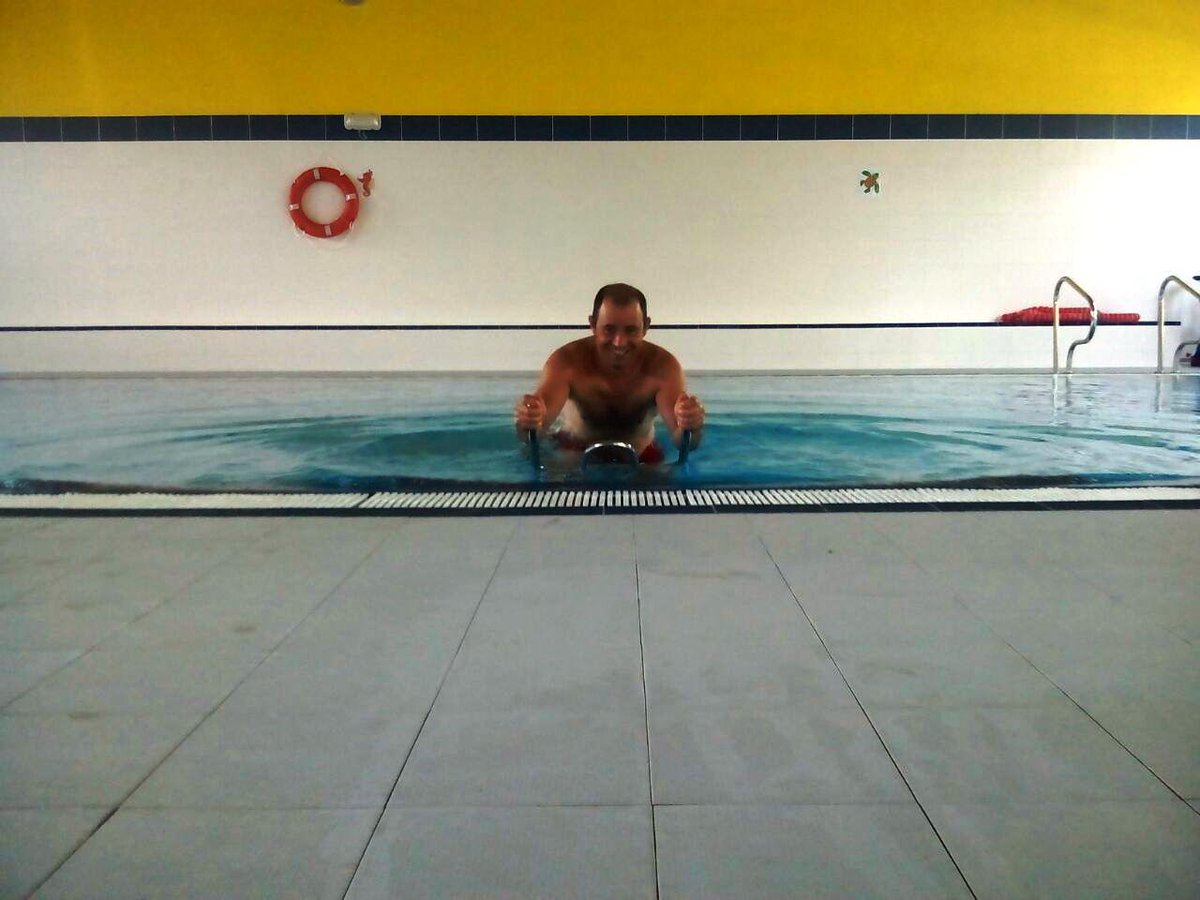 PiscinaMuUtiel's tweet image. #PoolBiking en Piscina Polideportivo #Utiel Mañana Miércoles a las 12:00 h. Te atreves a pedalear dentro del agua...?