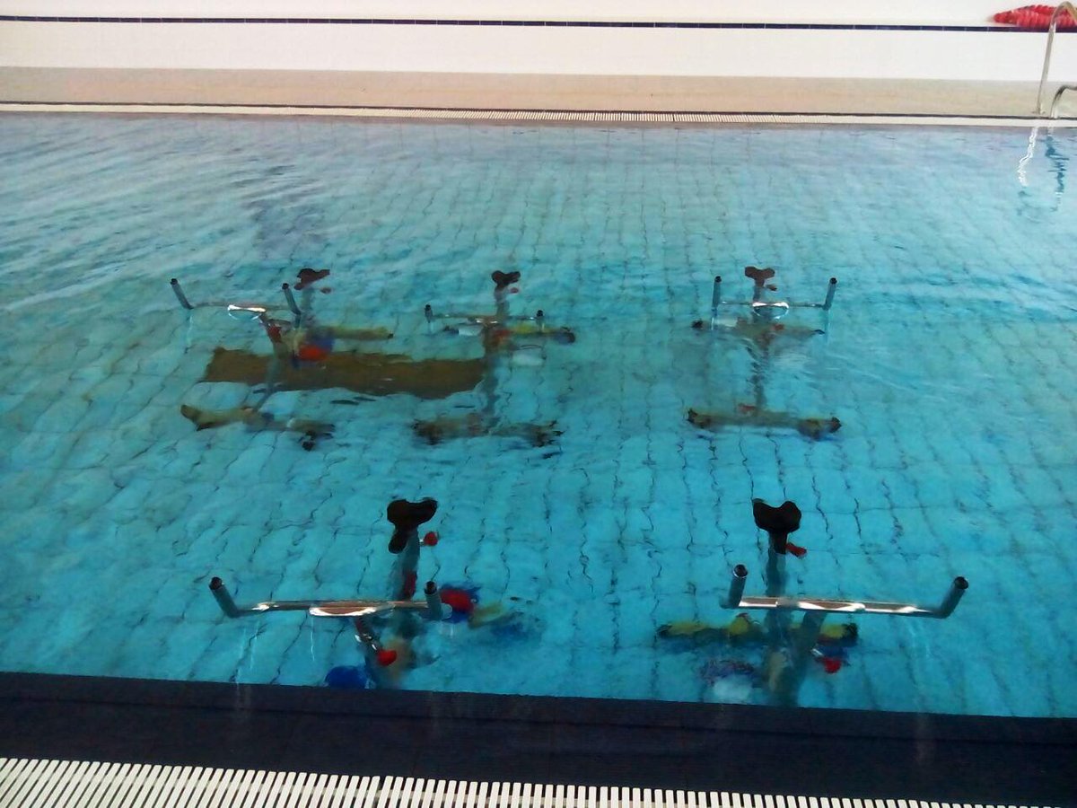 PiscinaMuUtiel's tweet image. #PoolBiking en Piscina Polideportivo #Utiel Mañana Miércoles a las 12:00 h. Te atreves a pedalear dentro del agua...?
