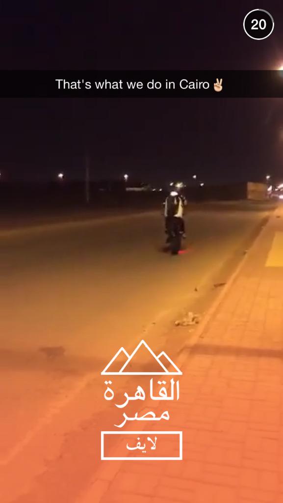 3zi_3's tweet photo. المقطع بحائل وهذا سور نادي الجبلين ونازل ب #القاهرة_لايف
#cairo_live http://t.co/oLNn0oO7Wg