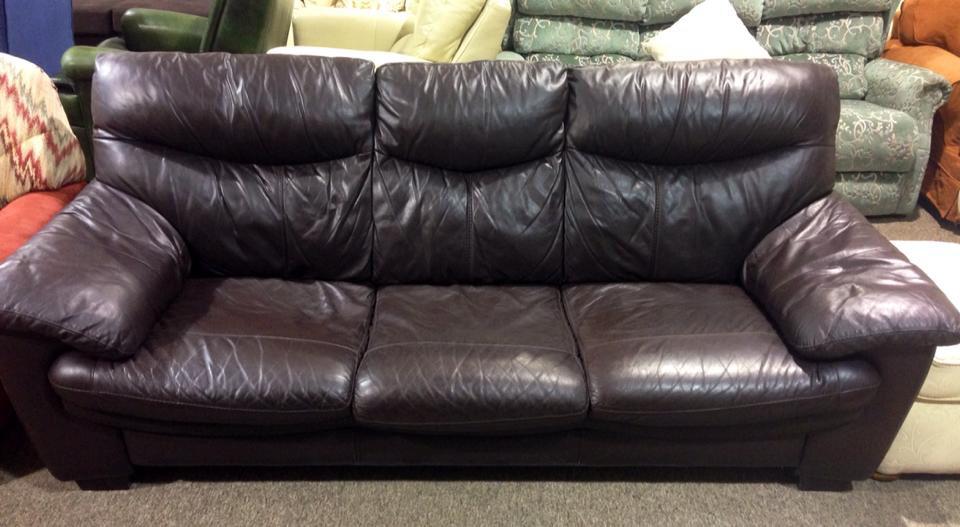 Chocolate brown leather suite only £175 2&amp;3 seater