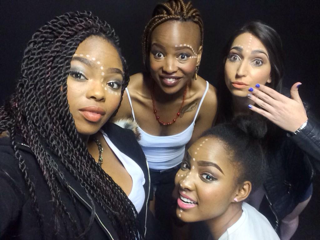 Chuana_Original's tweet photo. Studio with the girls. Strong Ladies.
#6MoreDays
#NewLookComing
#KeepMoving
#WomansMonth http://t.co/1LSMupk7uM