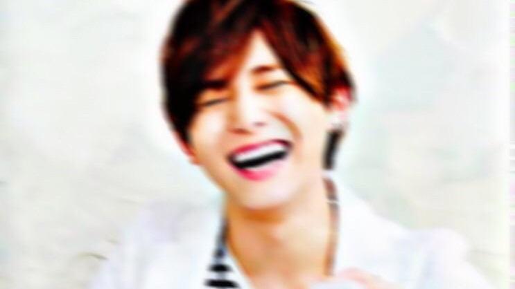 F_Smile_R's tweet photo. どうも常にテンションハイ⤴⤴の山田です！😊
辛い時は共に泣き楽しい時は共に笑おう！てゆー男です💃☜うざい？え？ウザイだなんて言わせない💓
ねえ俺と繋がんない！？出逢いは大切！皆と出逢って笑い合いたい(´‘▽‘｀)
#RTしてくれ人迎え http://t.co/HrIT2j0GSL