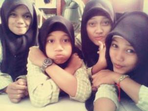 AyuSuci012's tweet photo. @Usnahh @Hardianti_yasir http://t.co/TeBohilCKl