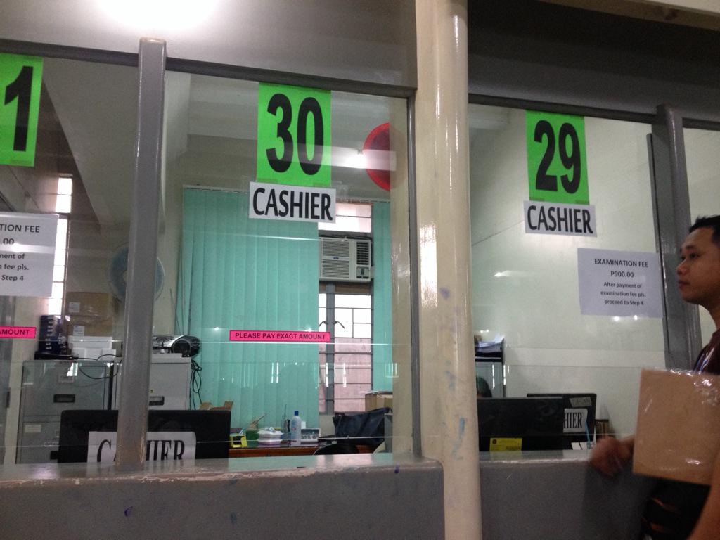 ginger_deguia's tweet photo. Yay. I love government offices! One cashier, a million people. Yay. http://t.co/Ph5Hh2NdDk